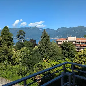 Lake & Montains View Studio With Free Parking, 1Hour From Stresa & Borromean Islands Luino